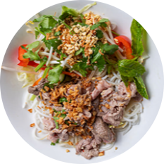 Bún bò nam bô (leicht scharf)